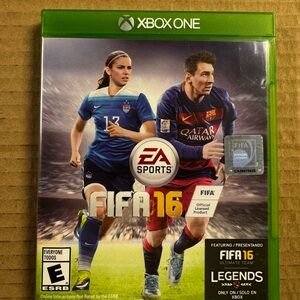 Microsoft Xbox One FIFA 16 Ultimate Team Legends Xbox video game disc ESRB EA
